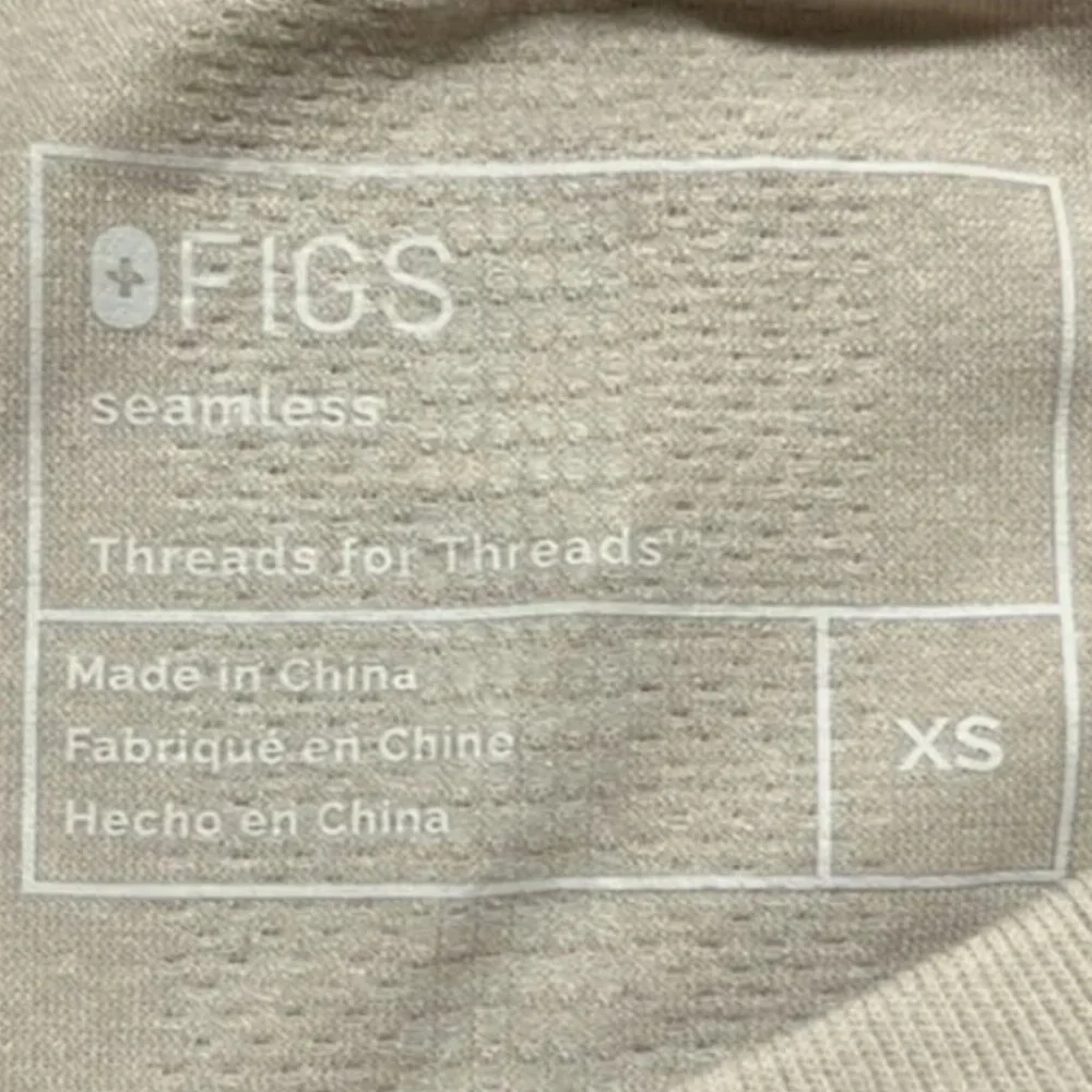 EUC Figs Cream Long Sleeve XS - Picture 2 of 2